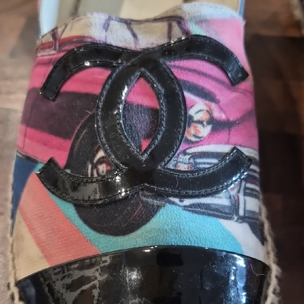 CHANEL Multicolor Canvas Espadrilles with Black Patent Toe - Picture 2 of 15